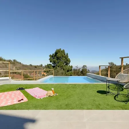 Вилла Con Piscina Y Vista Al Mar