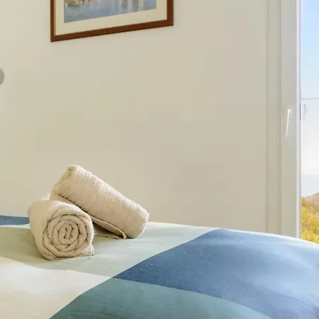 Con Piscina Y Vista Al Mar