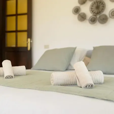 Con Piscina Y Vista Al Mar *