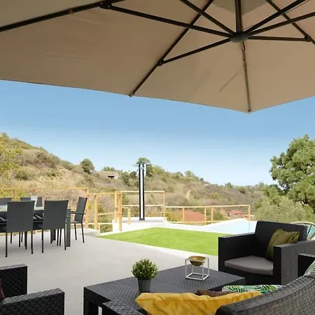 Con Piscina Y Vista Al Mar