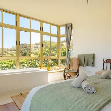 Con Piscina Y Vista Al Mar *