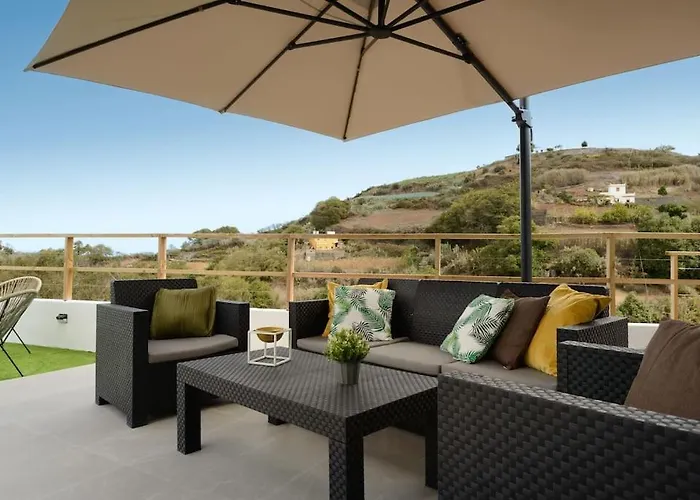 Con Piscina Y Vista Al Mar Villa