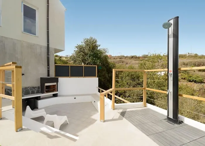 Villa Con Piscina Y Vista Al Mar *