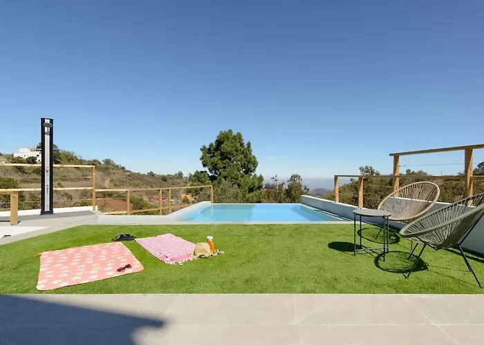 Villa Con Piscina Y Vista Al Mar