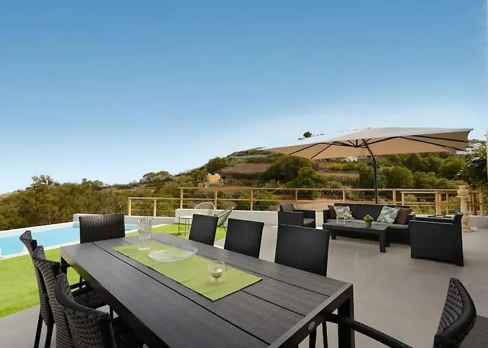 Villa Con Piscina Y Vista Al Mar