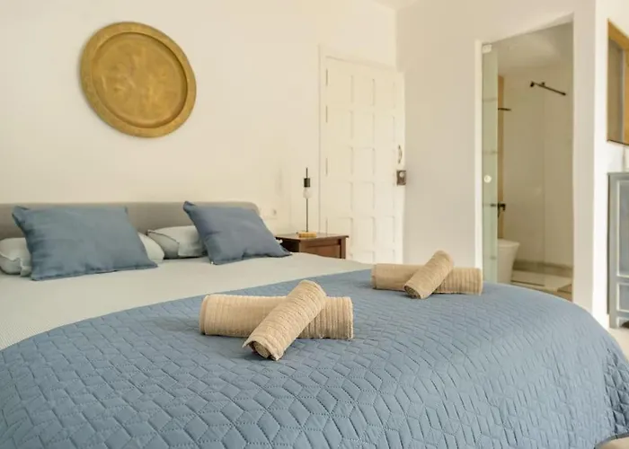 Villa Con Piscina Y Vista Al Mar *